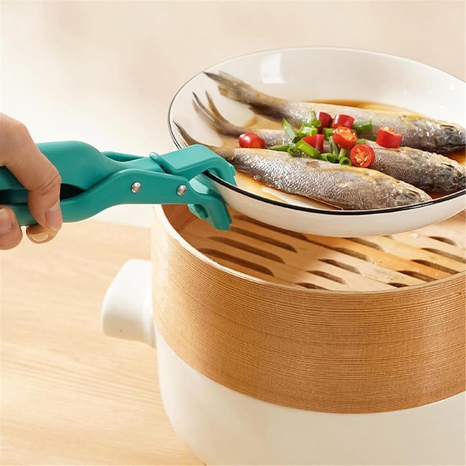 Multi-angle Hot Plate Gripper, Anti Scald Plate Gripper, Multi-purpose Anti-Scald Bowl Holder Clip for Kitchen, Clamping Pot Holder Clipper, Heat-Resistant Grip for Hot Bowls Pans (Red +Green) - Image 3